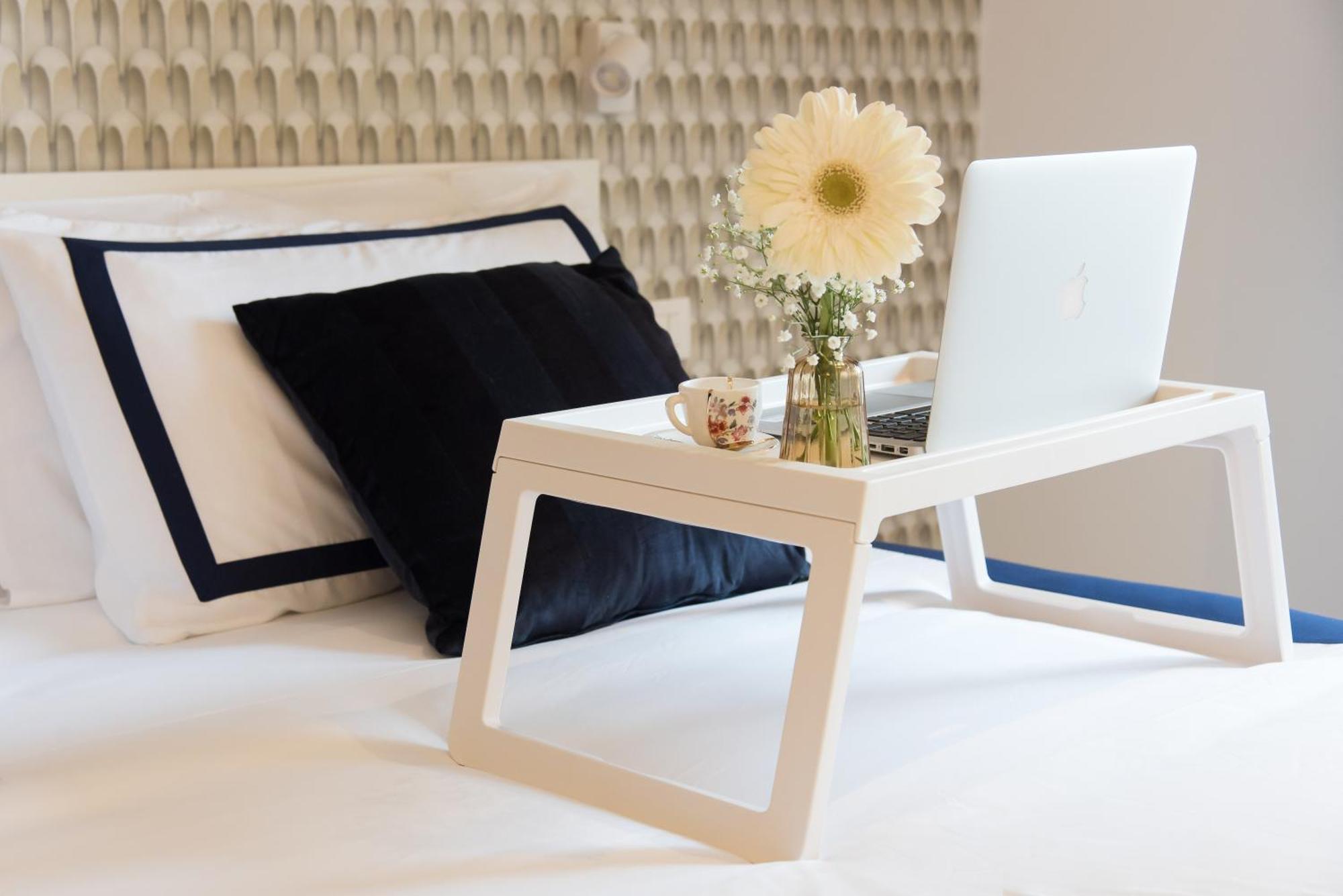 Colosseum Suites By Glen — Photos 3